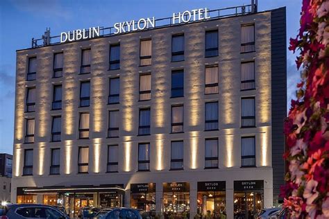 hotel dublin booking.